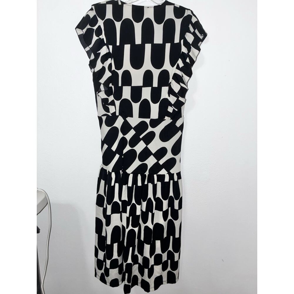 AX Paris Dress 14 Abstract Black Off White Large Slit Front Button Up - Picture 7 of 12